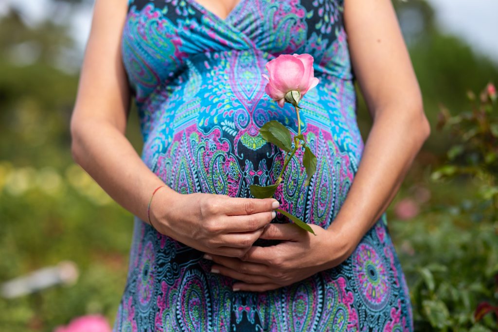 Cuidado prenatal en español en Clínica Maternal de la Mujer